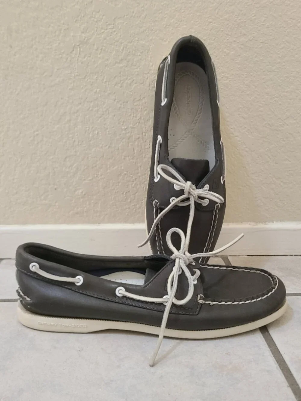 CLASSIC SPERRY TOPSIDER 2-EYE BOAT SHOES MOCCASIN LEATHER PREPPY sz 9.5 M women